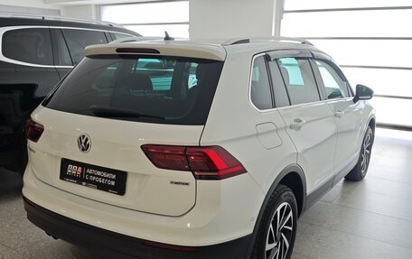 Volkswagen Tiguan II, 2018 год, 2 300 000 рублей, 4 фотография