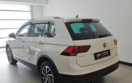 Volkswagen Tiguan II, 2018 год, 2 300 000 рублей, 6 фотография