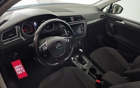 Volkswagen Tiguan II, 2018 год, 2 300 000 рублей, 12 фотография