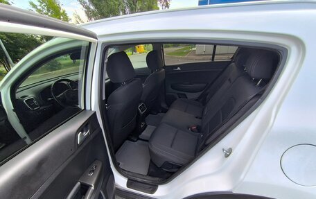 KIA Sportage IV рестайлинг, 2018 год, 1 850 000 рублей, 12 фотография