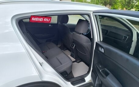 KIA Sportage IV рестайлинг, 2018 год, 1 850 000 рублей, 7 фотография