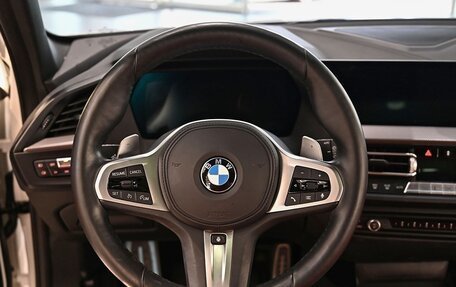 BMW 1 серия, 2021 год, 2 350 000 рублей, 14 фотография
