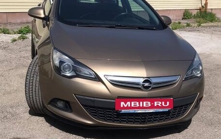 Opel Astra J, 2013 год, 970 000 рублей, 2 фотография