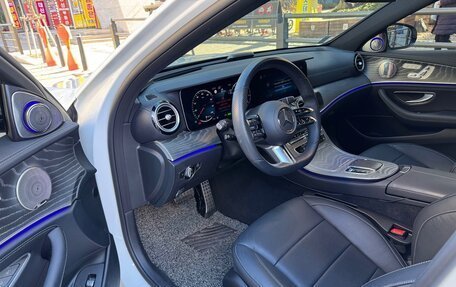 Mercedes-Benz E-Класс, 2022 год, 3 085 000 рублей, 10 фотография