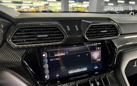 Lamborghini Urus I, 2023 год, 37 927 000 рублей, 14 фотография