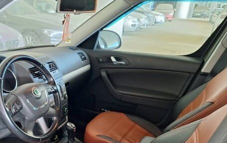 Skoda Yeti I рестайлинг, 2011 год, 800 000 рублей, 6 фотография