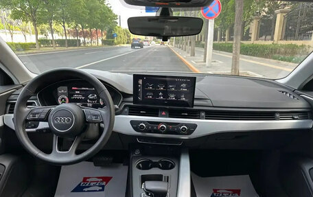 Audi A4, 2021 год, 2 820 000 рублей, 6 фотография