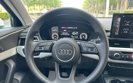 Audi A4, 2021 год, 2 820 000 рублей, 11 фотография