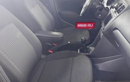 Volkswagen Polo VI (EU Market), 2013 год, 750 000 рублей, 13 фотография
