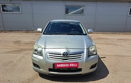 Toyota Avensis III рестайлинг, 2006 год, 599 000 рублей, 2 фотография