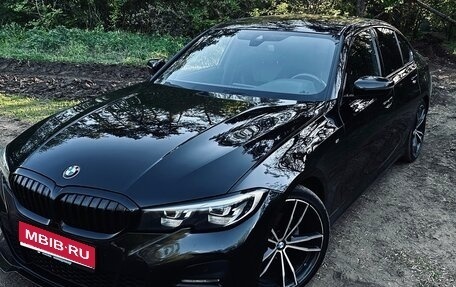 BMW 3 серия, 2019 год, 3 000 000 рублей, 1 фотография