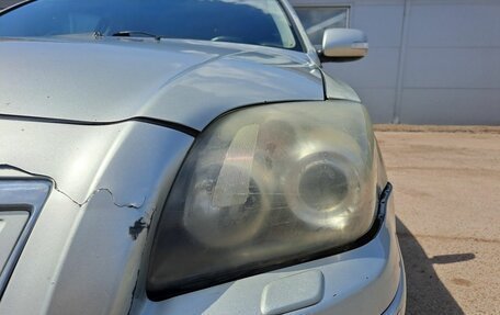 Toyota Avensis III рестайлинг, 2006 год, 599 000 рублей, 21 фотография
