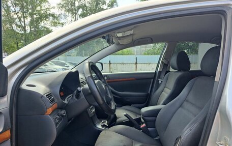Toyota Avensis III рестайлинг, 2006 год, 599 000 рублей, 20 фотография