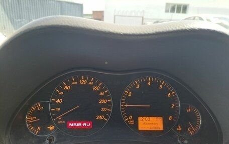 Toyota Avensis III рестайлинг, 2006 год, 599 000 рублей, 16 фотография