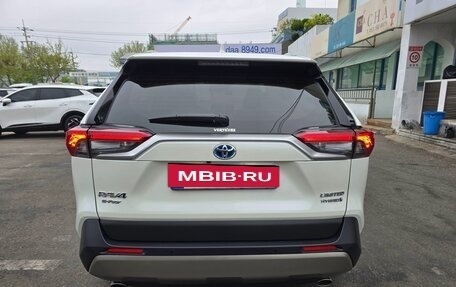 Toyota RAV4, 2022 год, 2 300 000 рублей, 5 фотография