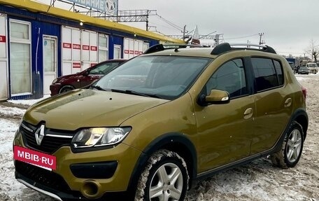 Renault Sandero II рестайлинг, 2017 год, 700 000 рублей, 2 фотография