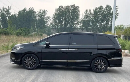Honda Elysion, 2024 год, 4 250 000 рублей, 6 фотография