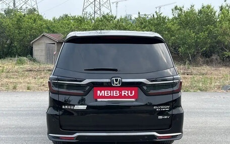 Honda Elysion, 2024 год, 4 250 000 рублей, 5 фотография