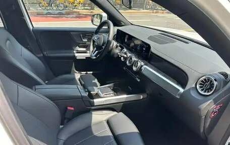 Mercedes-Benz GLB, 2021 год, 2 540 000 рублей, 13 фотография