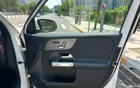 Mercedes-Benz GLB, 2021 год, 2 540 000 рублей, 19 фотография