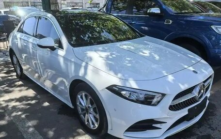 Mercedes-Benz A-Класс, 2022 год, 2 110 000 рублей, 2 фотография