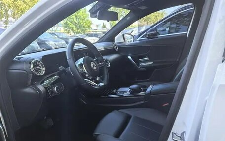 Mercedes-Benz A-Класс, 2022 год, 2 110 000 рублей, 12 фотография