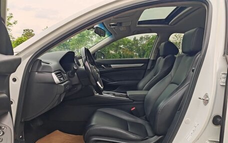 Honda Accord IX рестайлинг, 2020 год, 2 000 000 рублей, 9 фотография