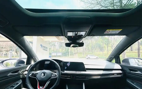 Volkswagen Golf GTI, 2022 год, 2 300 000 рублей, 13 фотография
