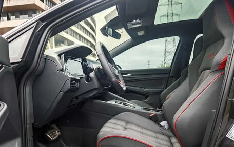 Volkswagen Golf GTI, 2022 год, 2 600 000 рублей, 6 фотография