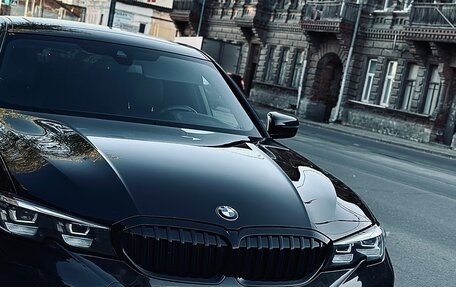 BMW 3 серия, 2019 год, 3 000 000 рублей, 20 фотография