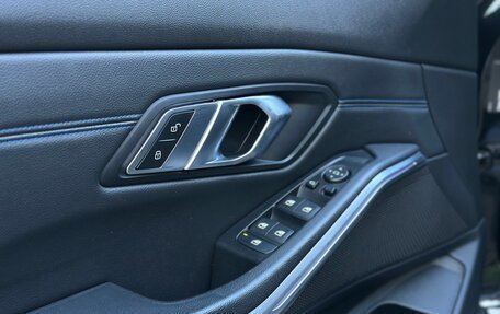 BMW 3 серия, 2019 год, 3 000 000 рублей, 30 фотография