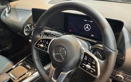 Mercedes-Benz GLA, 2022 год, 2 180 000 рублей, 9 фотография