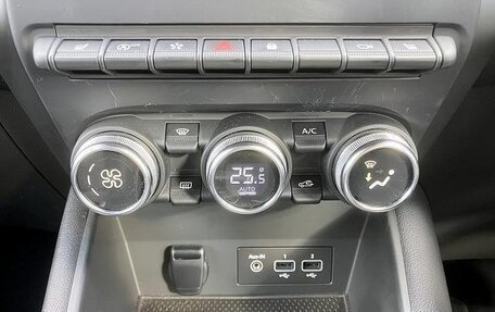 Renault Kaptur I рестайлинг, 2022 год, 1 300 000 рублей, 10 фотография