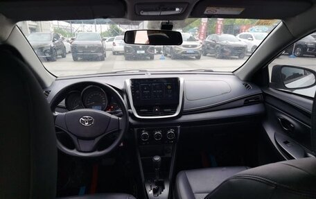 Toyota Yaris XP150 рестайлинг, 2021 год, 1 050 000 рублей, 6 фотография