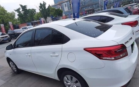 Toyota Yaris XP150 рестайлинг, 2021 год, 1 050 000 рублей, 5 фотография