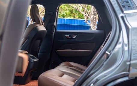 Volvo XC60 II, 2021 год, 2 215 000 рублей, 10 фотография