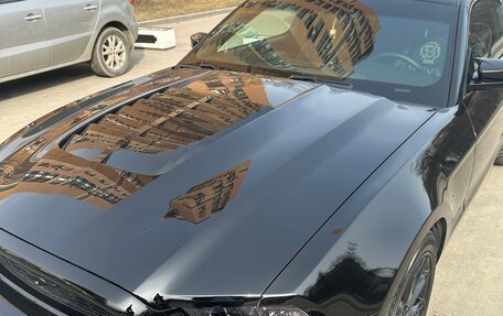 Ford Mustang VI рестайлинг, 2012 год, 2 500 000 рублей, 3 фотография