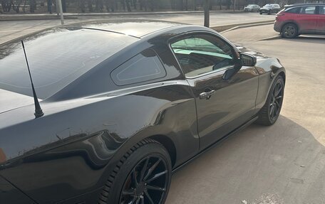 Ford Mustang VI рестайлинг, 2012 год, 2 500 000 рублей, 5 фотография
