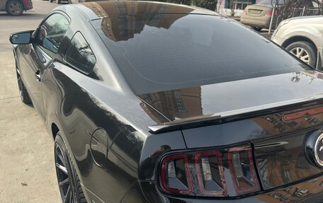 Ford Mustang VI рестайлинг, 2012 год, 2 500 000 рублей, 8 фотография