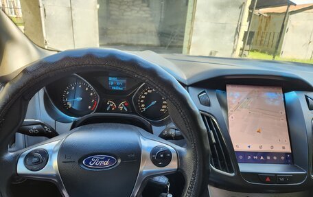 Ford Focus III, 2014 год, 910 000 рублей, 2 фотография