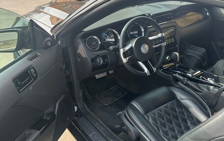 Ford Mustang VI рестайлинг, 2012 год, 2 500 000 рублей, 12 фотография