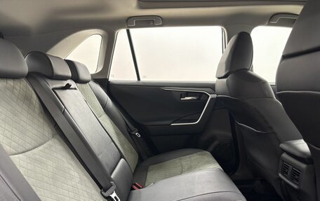 Toyota RAV4, 2025 год, 4 390 000 рублей, 13 фотография