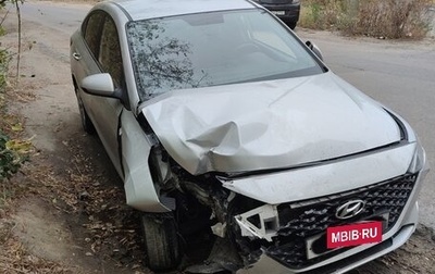 Hyundai Solaris II рестайлинг, 2020 год, 900 000 рублей, 1 фотография