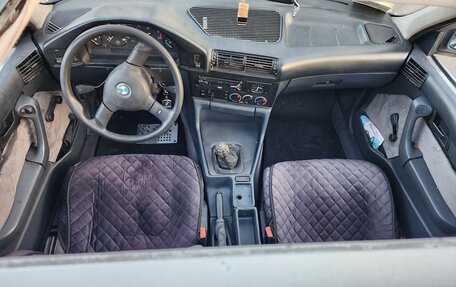 BMW 5 серия, 1991 год, 320 000 рублей, 21 фотография