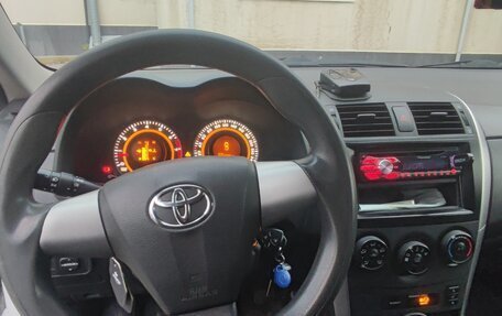 Toyota Corolla, 2013 год, 940 000 рублей, 14 фотография