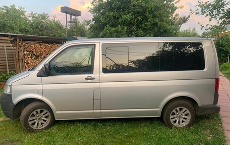 Volkswagen Caravelle T5, 2008 год, 1 500 000 рублей, 2 фотография