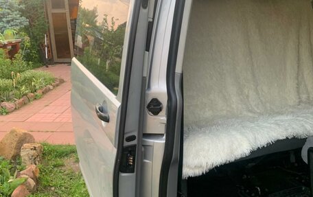 Volkswagen Caravelle T5, 2008 год, 1 500 000 рублей, 11 фотография