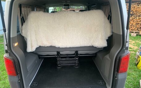 Volkswagen Caravelle T5, 2008 год, 1 500 000 рублей, 16 фотография