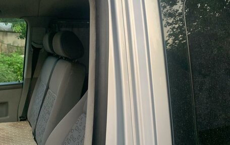 Volkswagen Caravelle T5, 2008 год, 1 500 000 рублей, 26 фотография