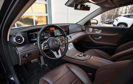 Mercedes-Benz E-Класс, 2019 год, 3 320 000 рублей, 9 фотография